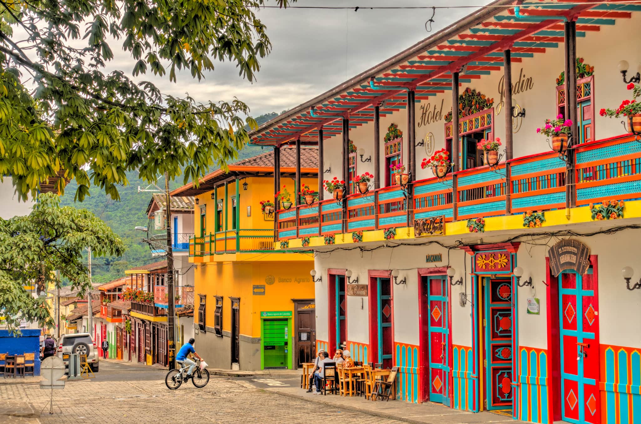 How to Get Colombian Investment Golden Visa and Citizenship