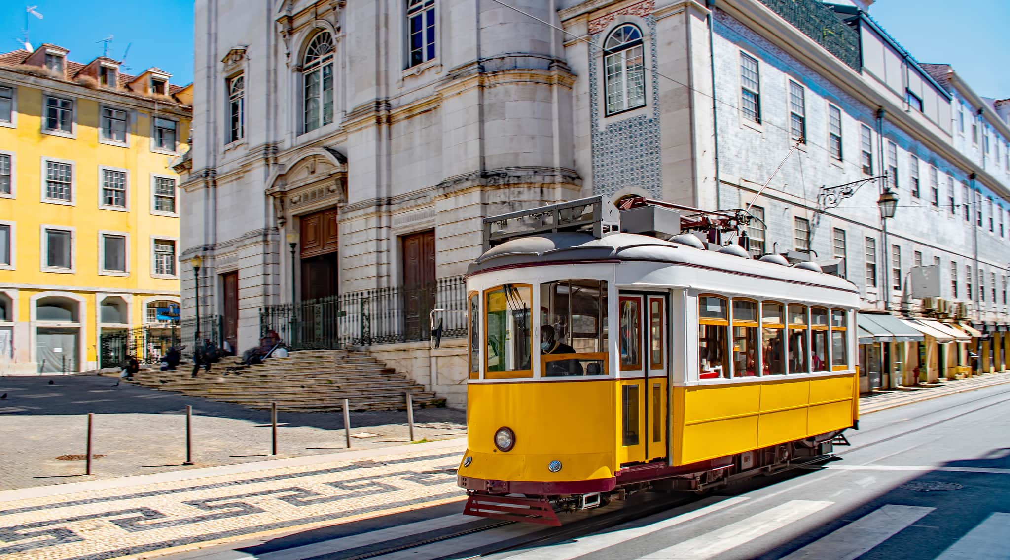 Portugal's New Nationality Law In Force: 7 Years for CPLP/EU, 10 Years for Other Nationalities