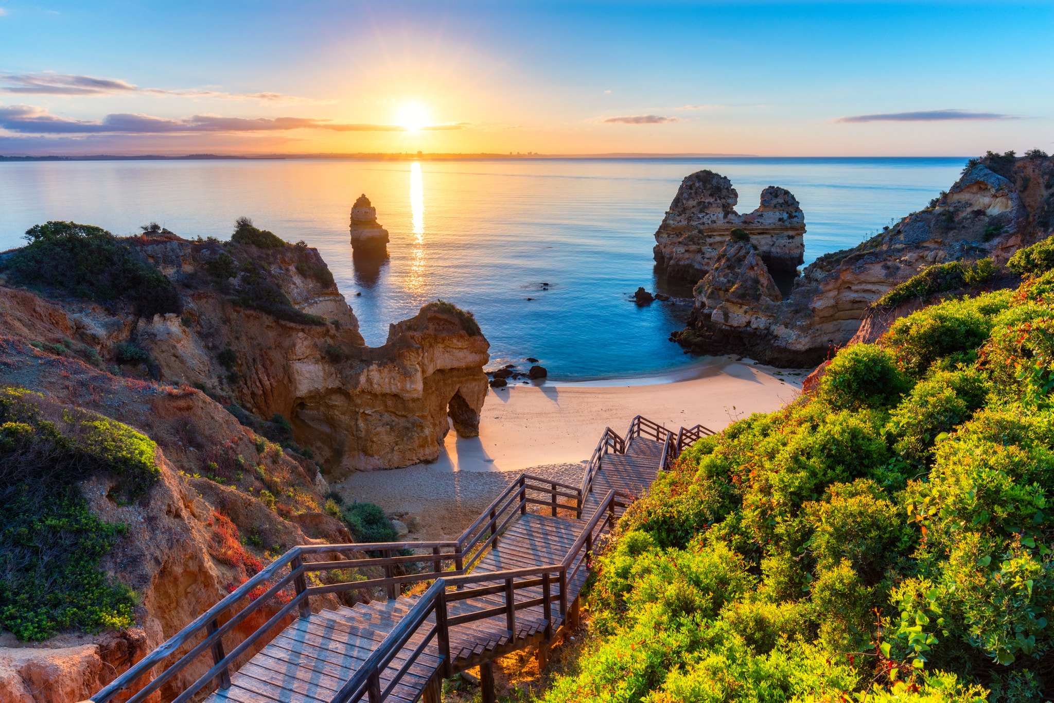 Portugal Golden Visa cs D7 Visa